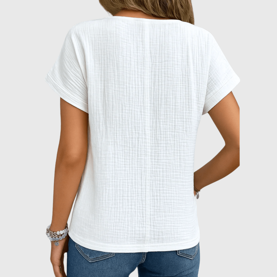 Maureen | Chic Buttoned Blouse - Eline Carter