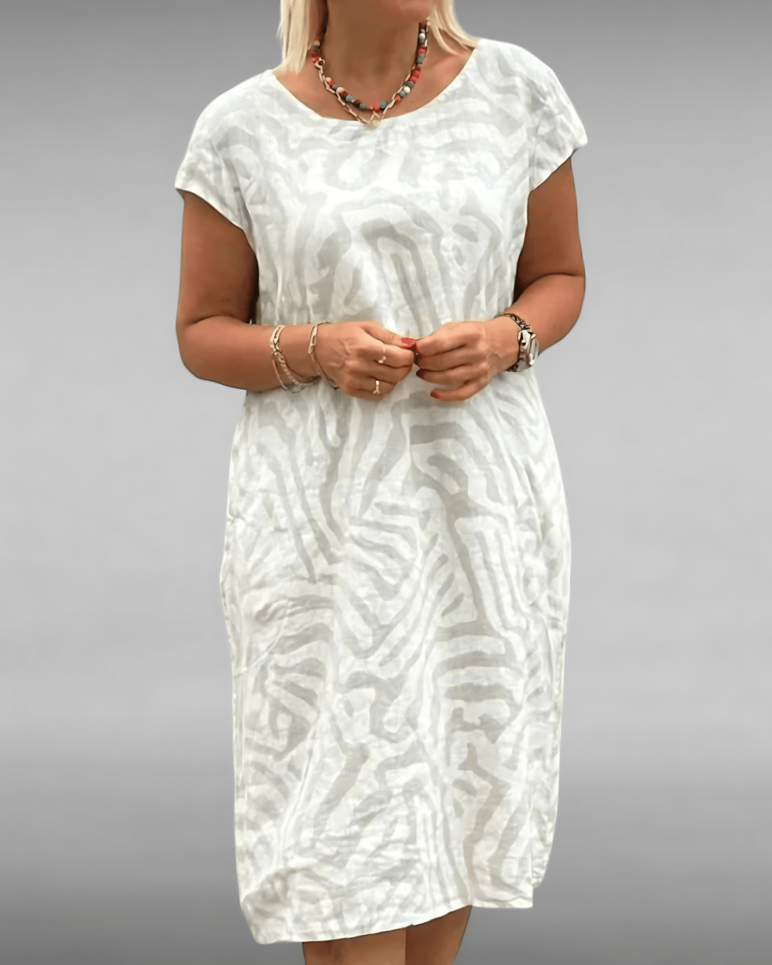 Sarah | Round Neck Dress - Eline Carter