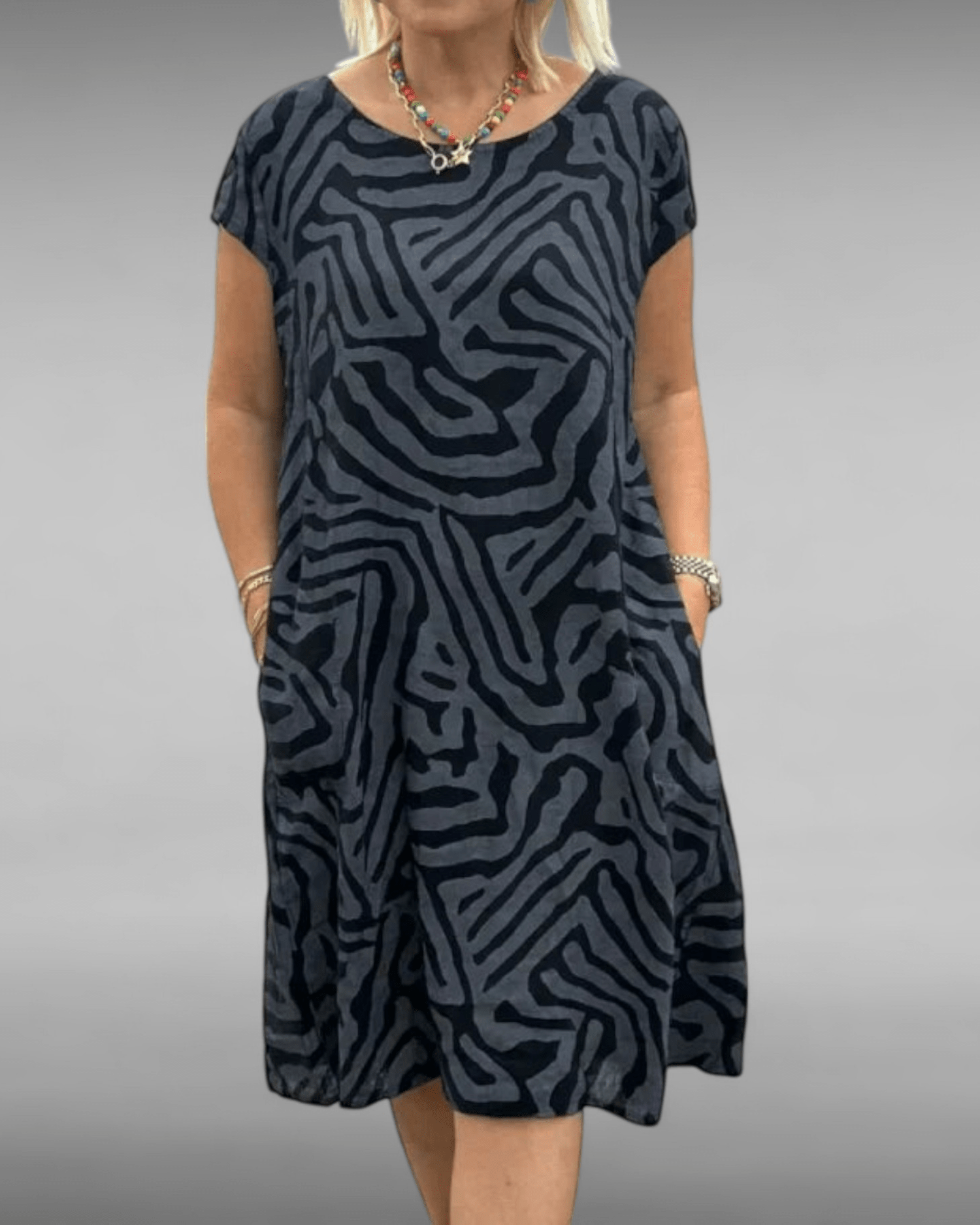 Sarah | Round Neck Dress - Eline Carter