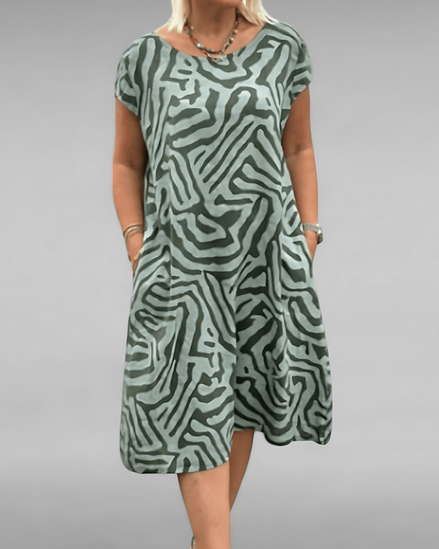 Sarah | Round Neck Dress - Eline Carter