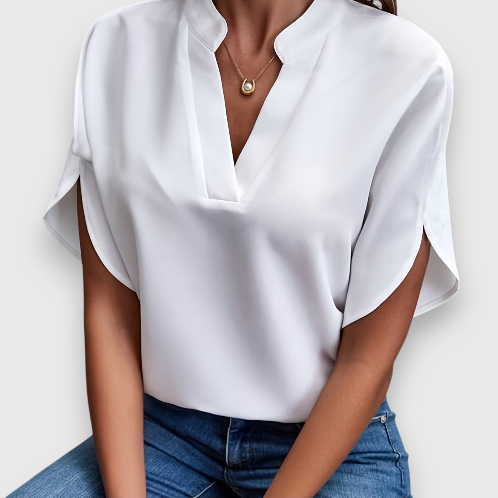 Amanda | Elegant Chiq Blouse - Eline Carter