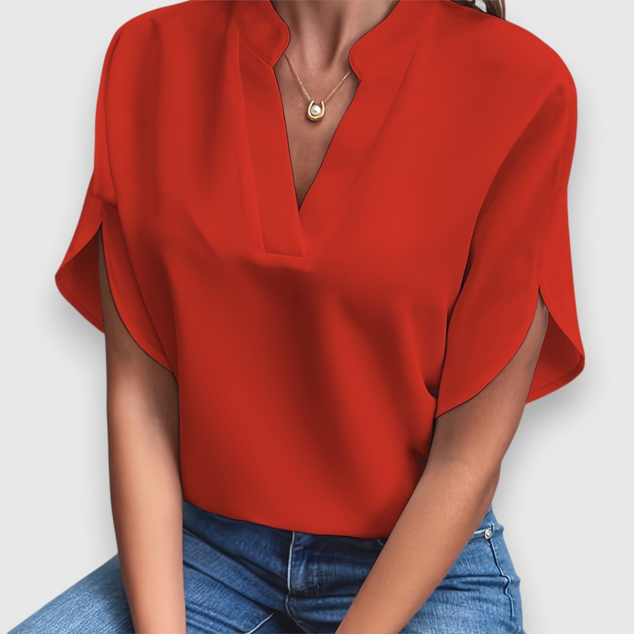 Amanda | Elegant Chiq Blouse - Eline Carter
