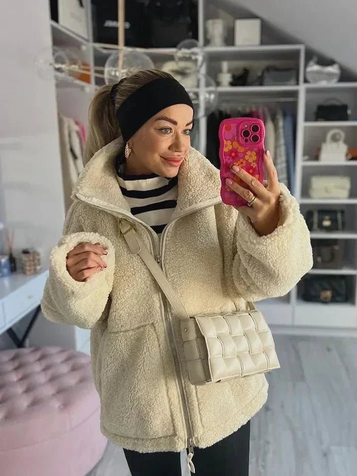 Liora – Oversized Teddy Jackets - Eline Carter
