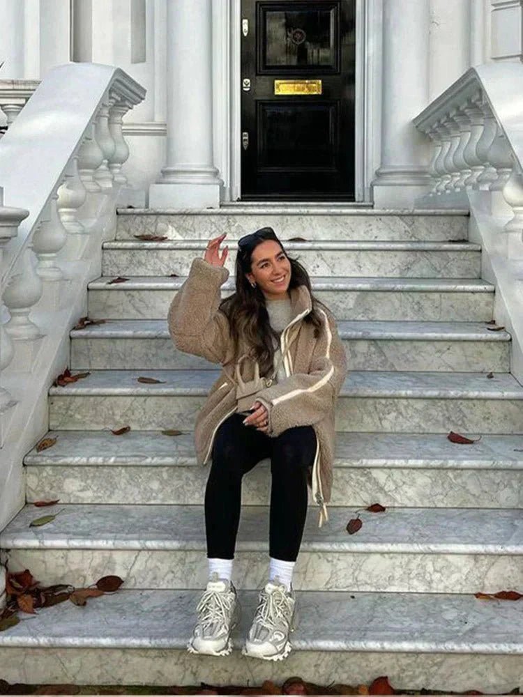 Liora – Oversized Teddy Jackets - Eline Carter